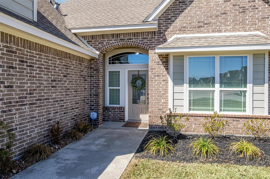 14015 Belmont Circle, Mont Belvieu, Texas image 8