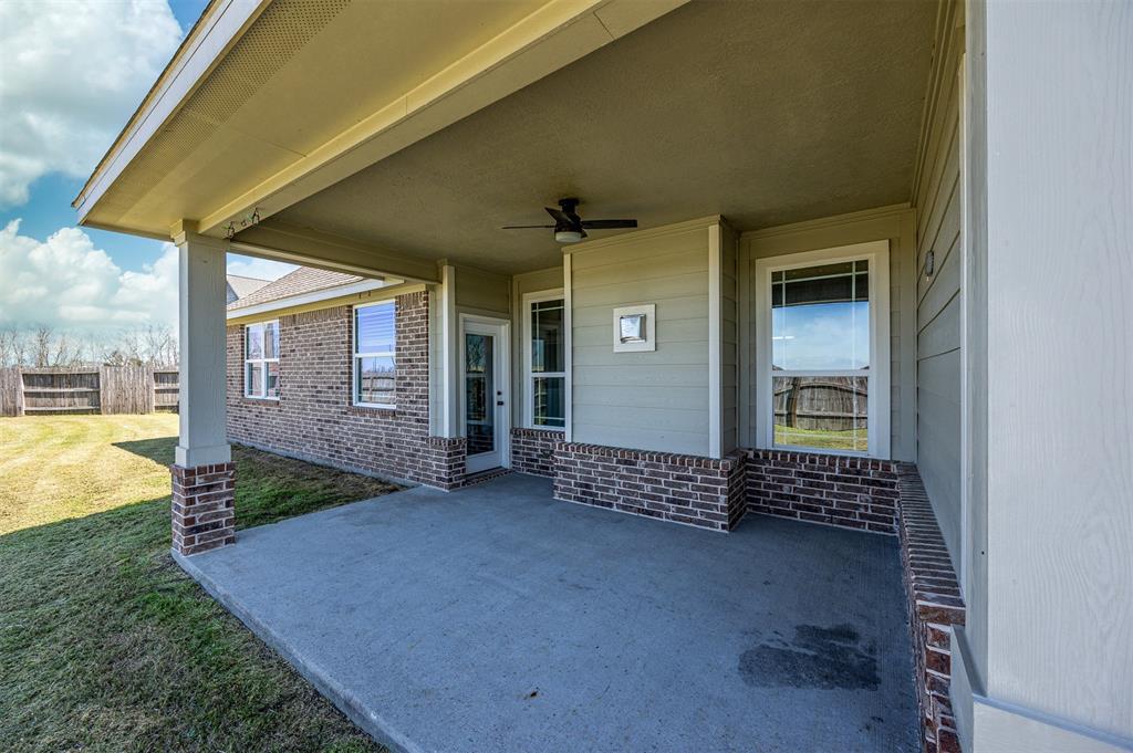 14015 Belmont Circle, Mont Belvieu, Texas image 46