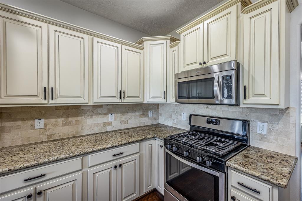 14015 Belmont Circle, Mont Belvieu, Texas image 17