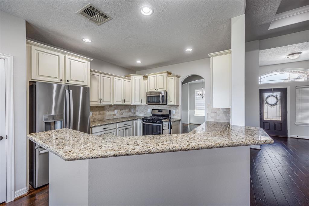 14015 Belmont Circle, Mont Belvieu, Texas image 15