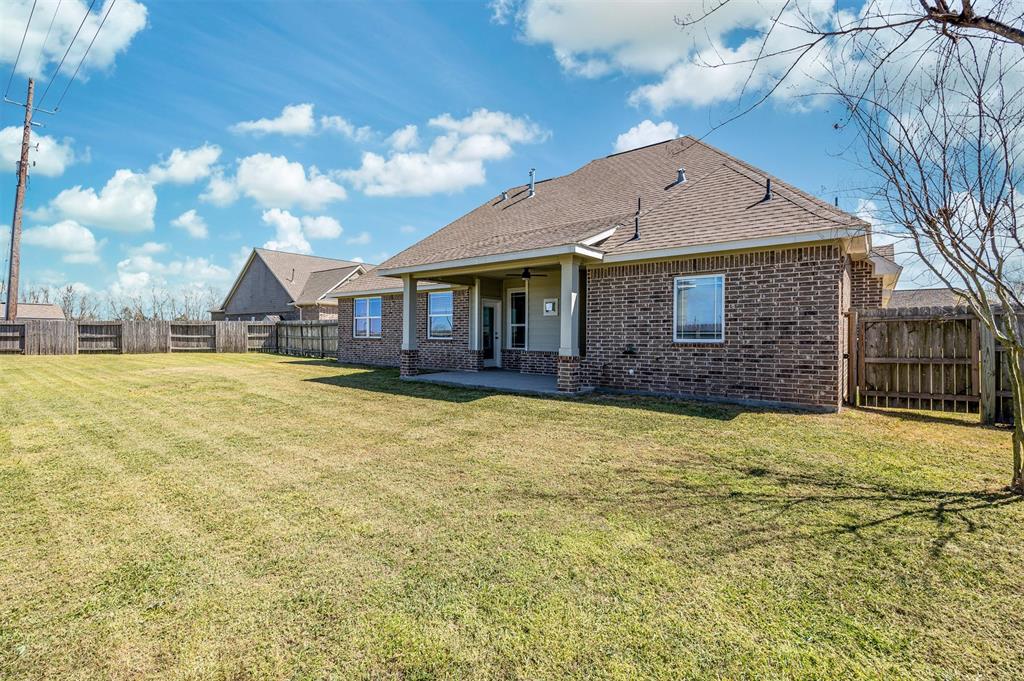 14015 Belmont Circle, Mont Belvieu, Texas image 42
