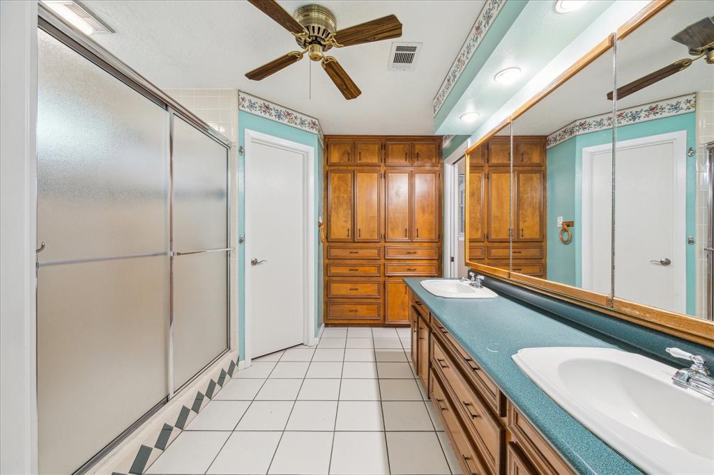 97 El Dorado Drive, Friendswood, Texas image 15