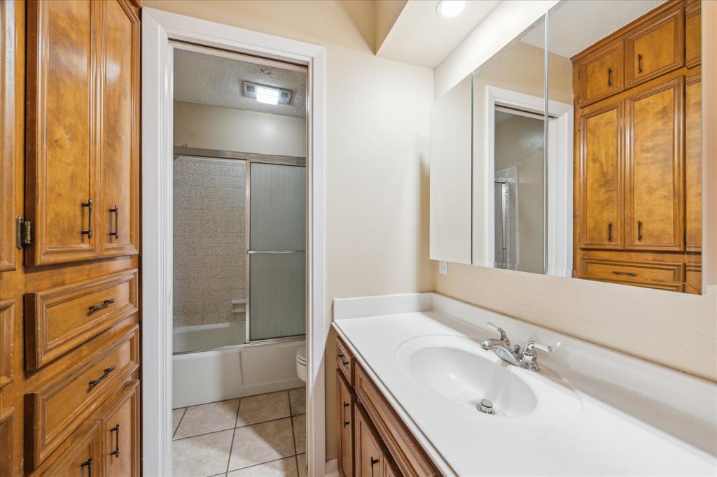 97 El Dorado Drive, Friendswood, Texas image 20