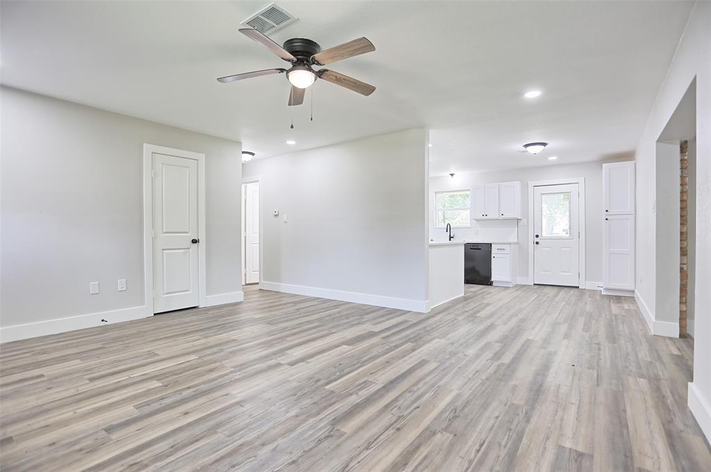704 Natchez River Circle