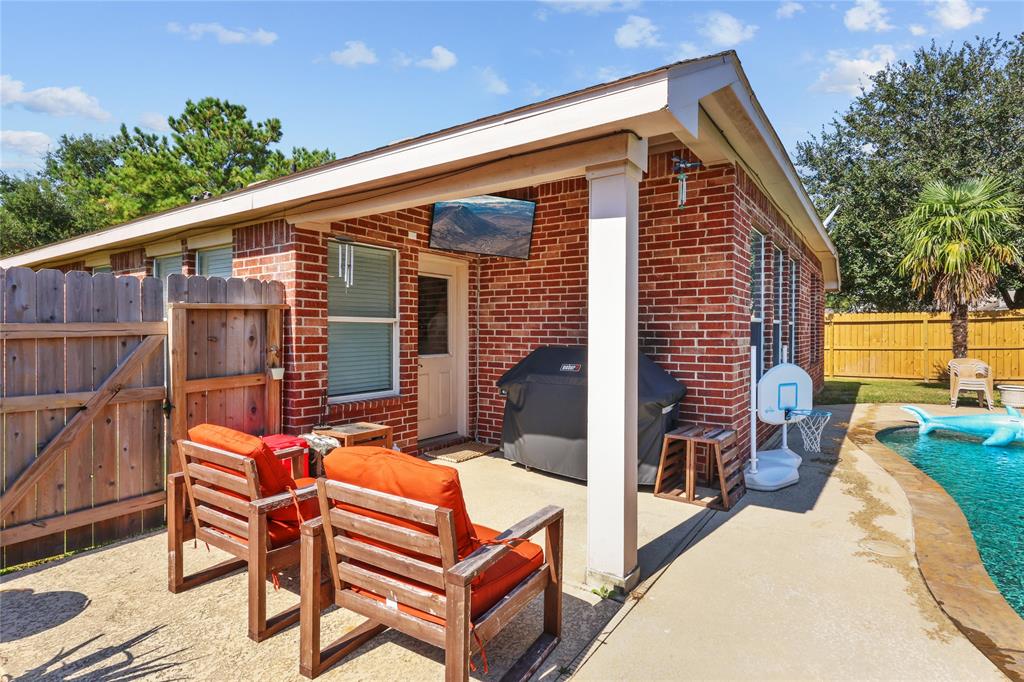 8310 Kerrington Glen Drive, Cypress, Texas image 19
