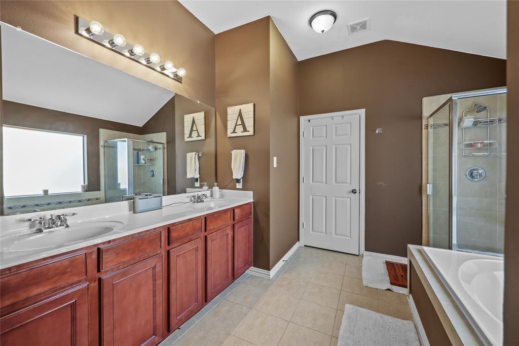 8310 Kerrington Glen Drive, Cypress, Texas image 13