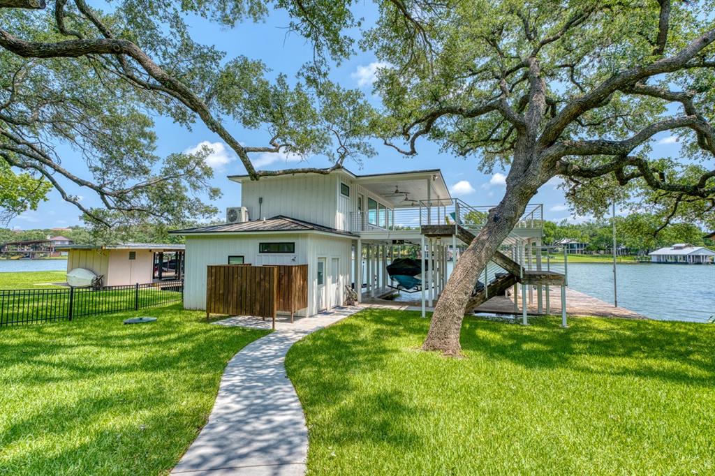 204 Blue Waters Drive, Horseshoe Bay, Texas image 26