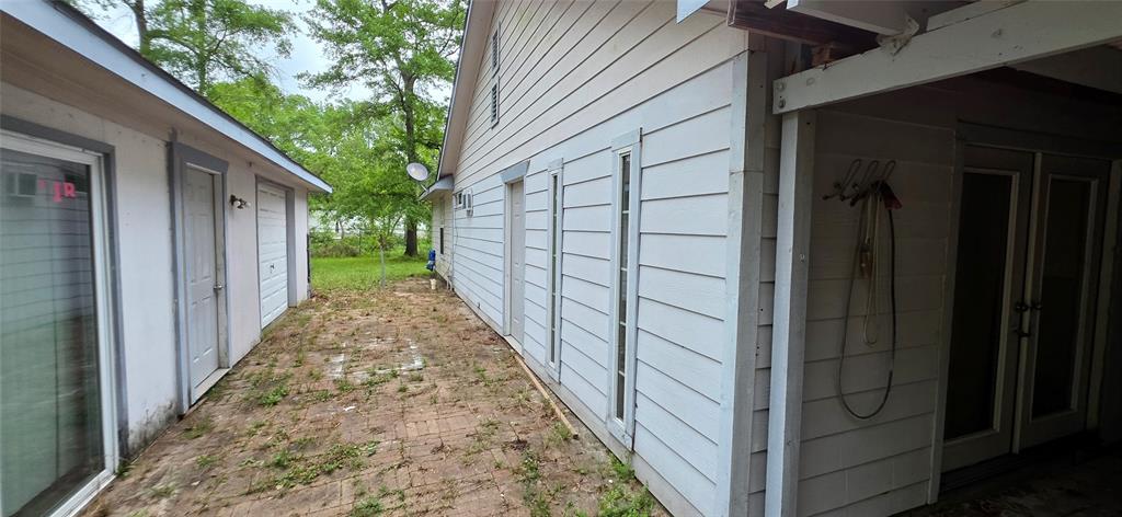 24045 N Park Drive, Porter, Texas image 9