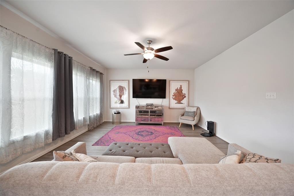 1202 Casal Springs Court, Crosby, Texas image 8