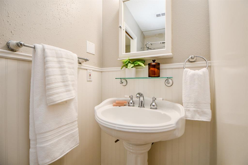 1022 Western Hills Drive, Katy, Texas image 24