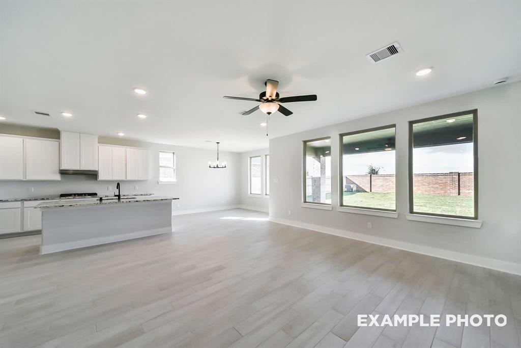 1827 Tioga View Drive, Rosharon, Texas image 9