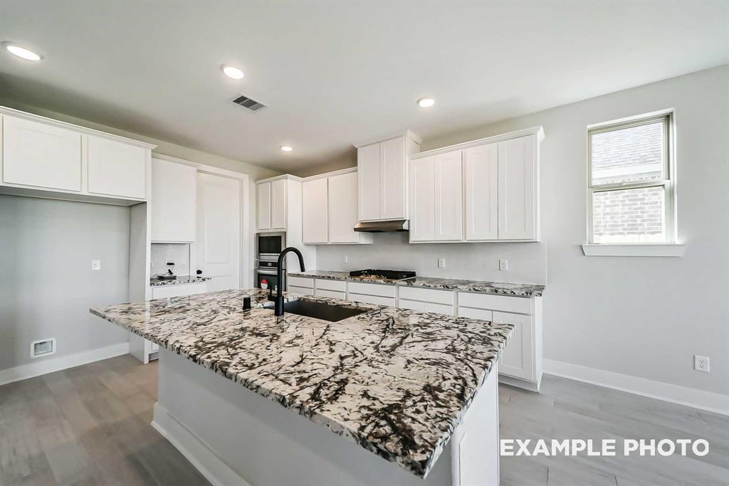 1827 Tioga View Drive, Rosharon, Texas image 11