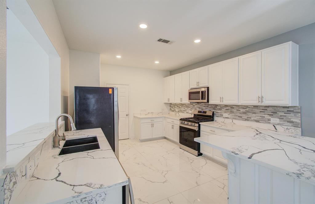 4627 Prairie Chase Drive, Houston, Texas image 4