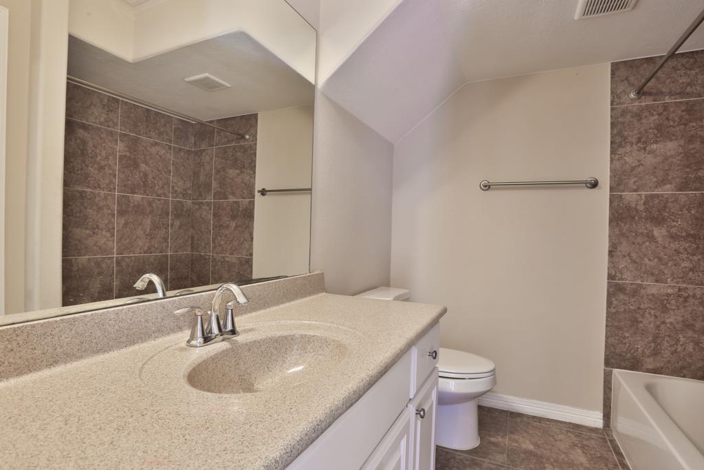 3431 Skyline Village Drive, Houston, Texas image 24