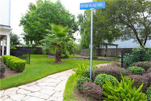 3431 Skyline Village Drive, Houston, Texas image 28