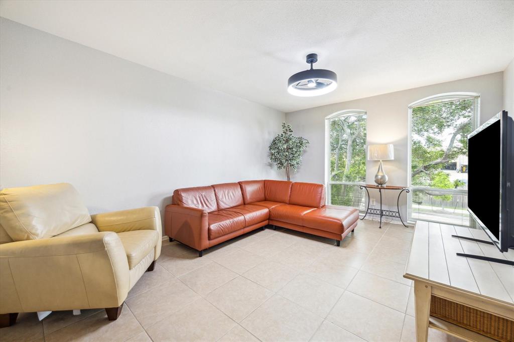 4631 Wild Indigo Street #571, Houston, Texas image 6
