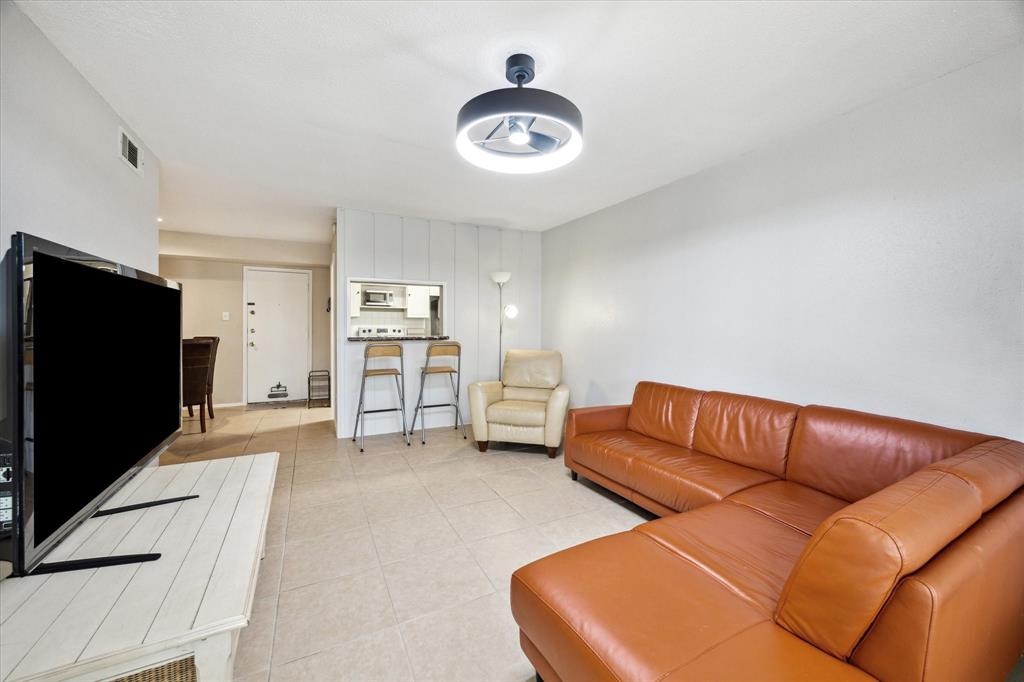 4631 Wild Indigo Street #571, Houston, Texas image 7