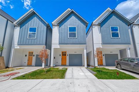 Photo of 2105 Sam Wilson Street #C, Houston, TX 77020 (MLS # 35754397)