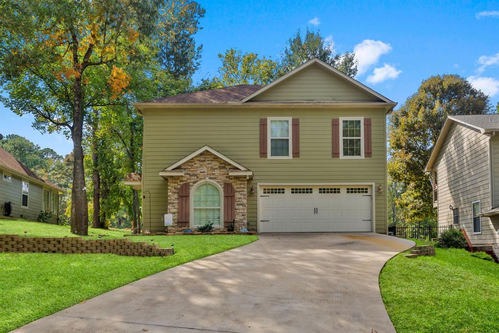 163 N Fairway Loop, Coldspring, Texas image 1
