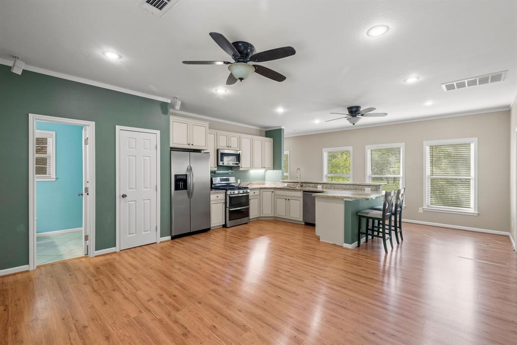 163 N Fairway Loop, Coldspring, Texas image 8