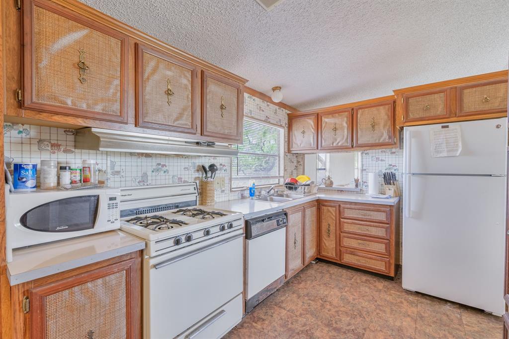 4692 County Road 249, Rochelle, Texas image 47
