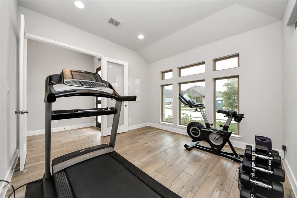 12310 Grassy Bend Drive, Mont Belvieu, Texas image 23