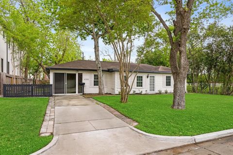 Single Family Residence in Bellaire TX 4300 Cynthia Street.jpg