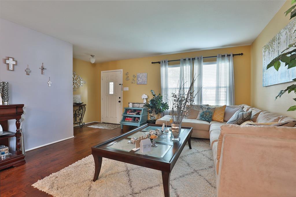 21711 Cascade Hollow Lane