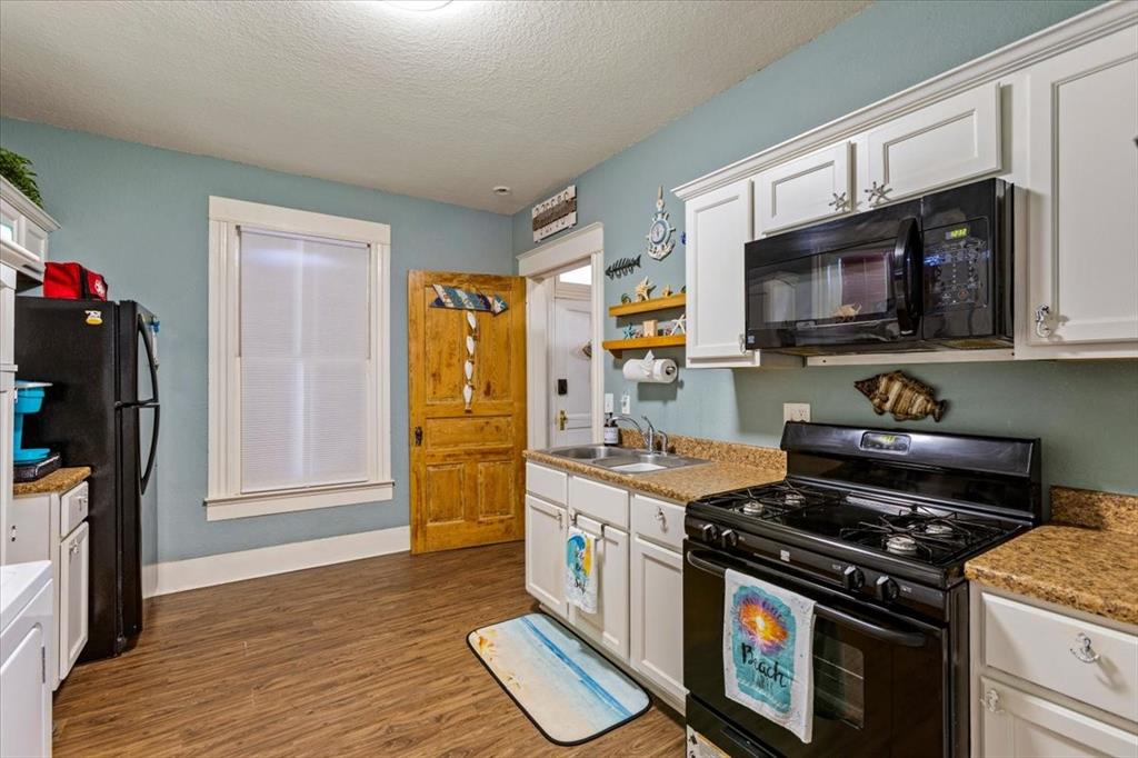 1302 Avenue M 1/2, Galveston, Texas image 13