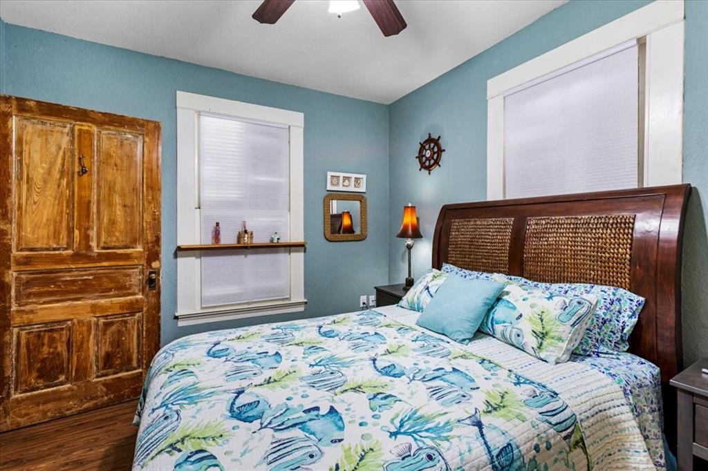 1302 Avenue M 1/2, Galveston, Texas image 17