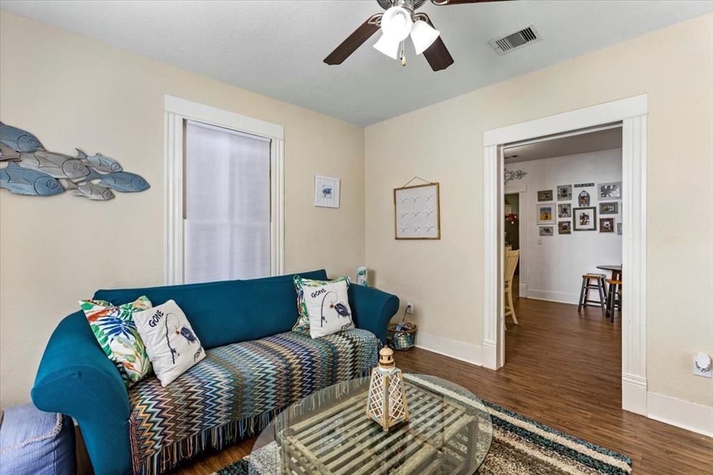 1302 Avenue M 1/2, Galveston, Texas image 9