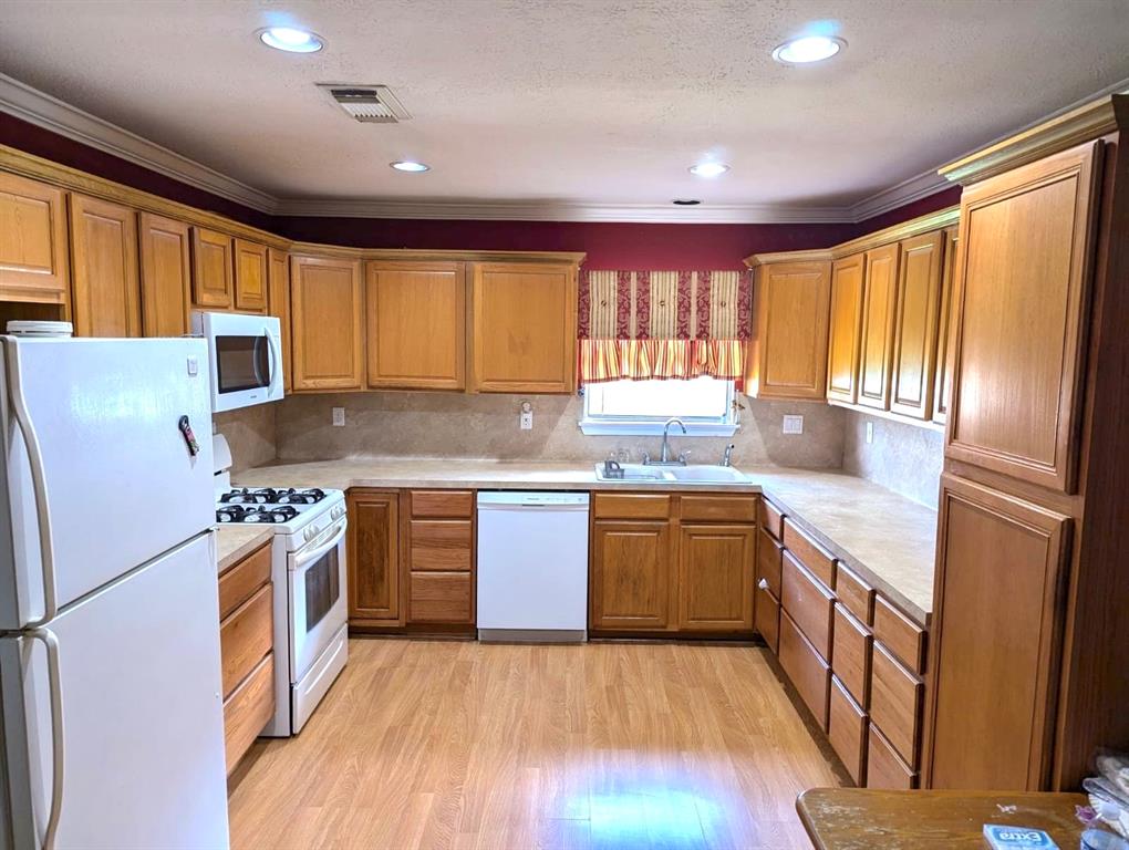 2719 Sweetgum Street, Pasadena, Texas image 2