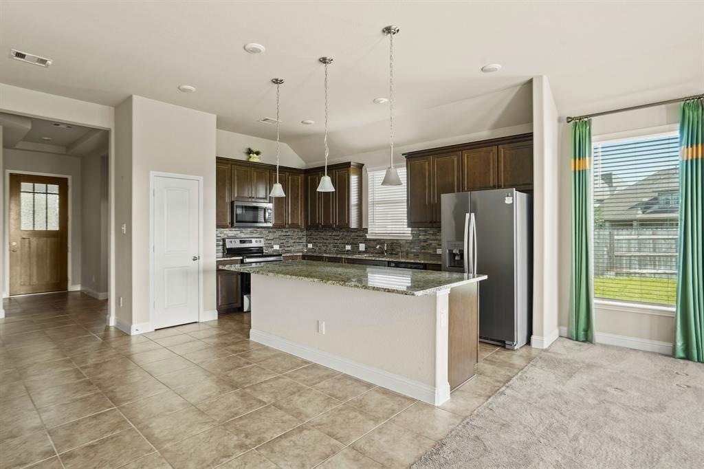 6402 Pomegranate Blossom Drive, Katy, Texas image 6