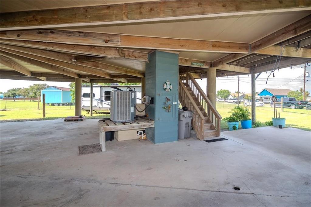 1504 W Saint Louis Avenue, Seadrift, Texas image 24