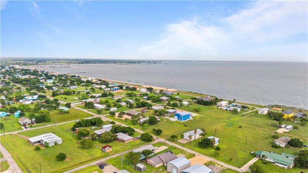 1504 W Saint Louis Avenue, Seadrift, Texas image 8