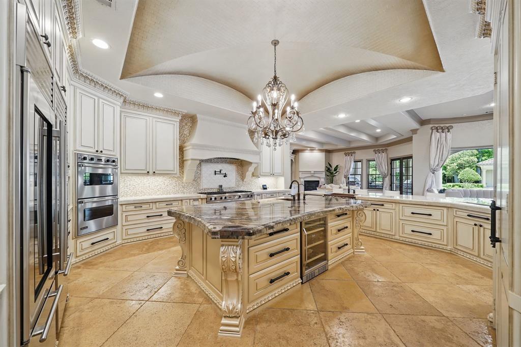 2618 Forest View, Richmond, Texas image 10
