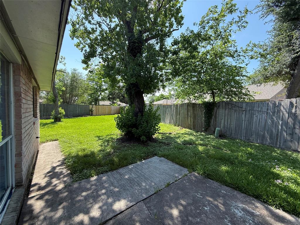 710 Fawnwood Drive, Missouri City, Texas image 23