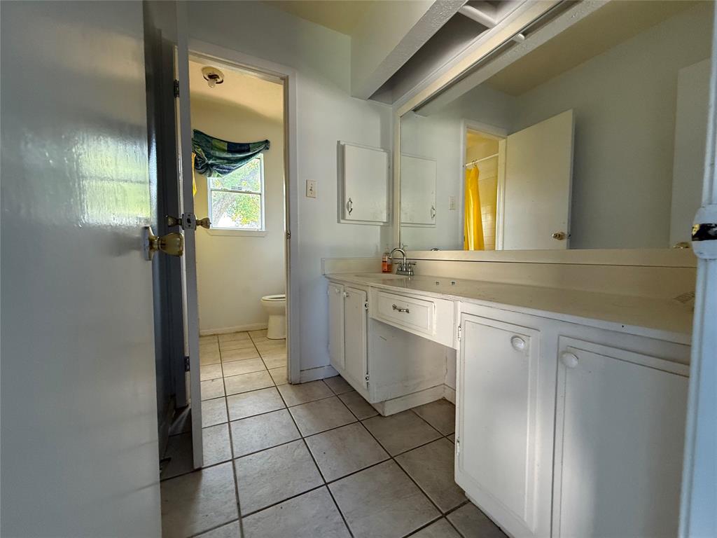 710 Fawnwood Drive, Missouri City, Texas image 17