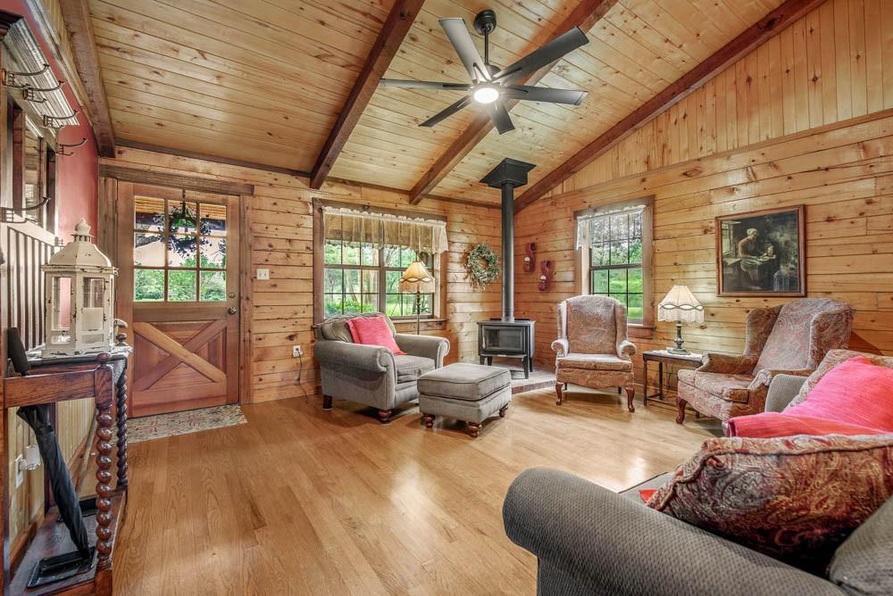 7000 Strickland Lane, Bryan, Texas image 13