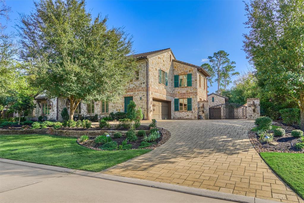 2 Berkley Hall Court