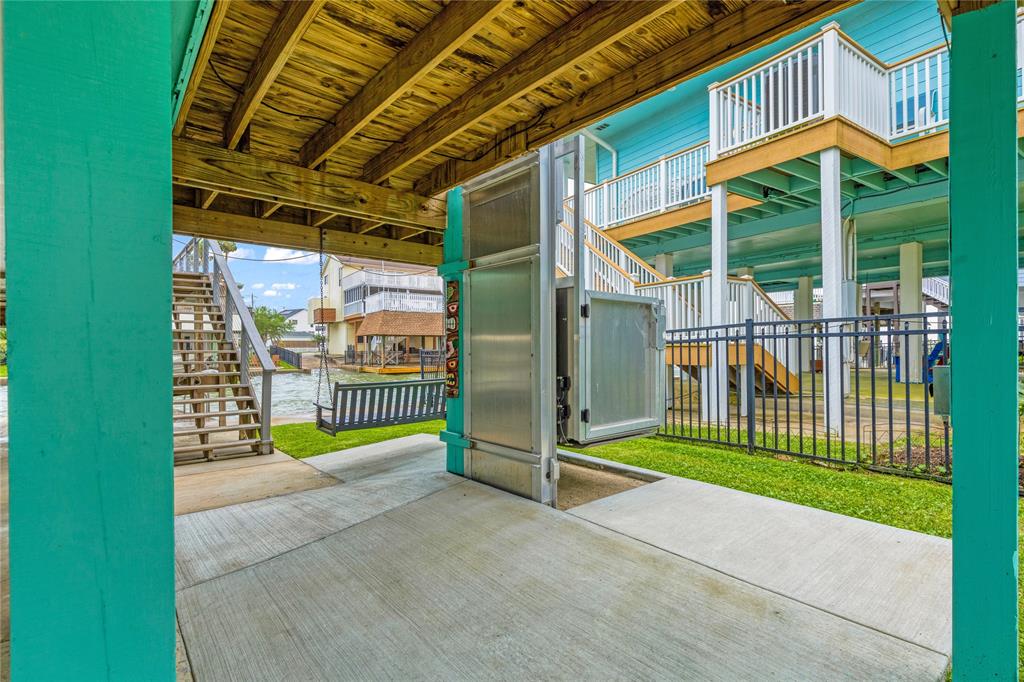 1222 Oahu Drive, Galveston, Texas image 7