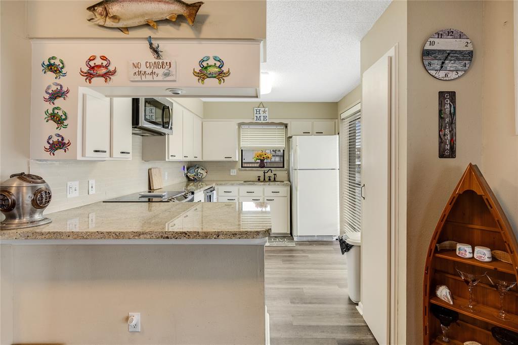 1222 Oahu Drive, Galveston, Texas image 13