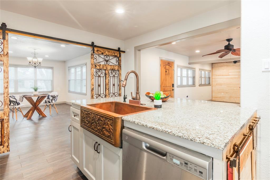 2717 Belmont Street, Dickinson, Texas image 1