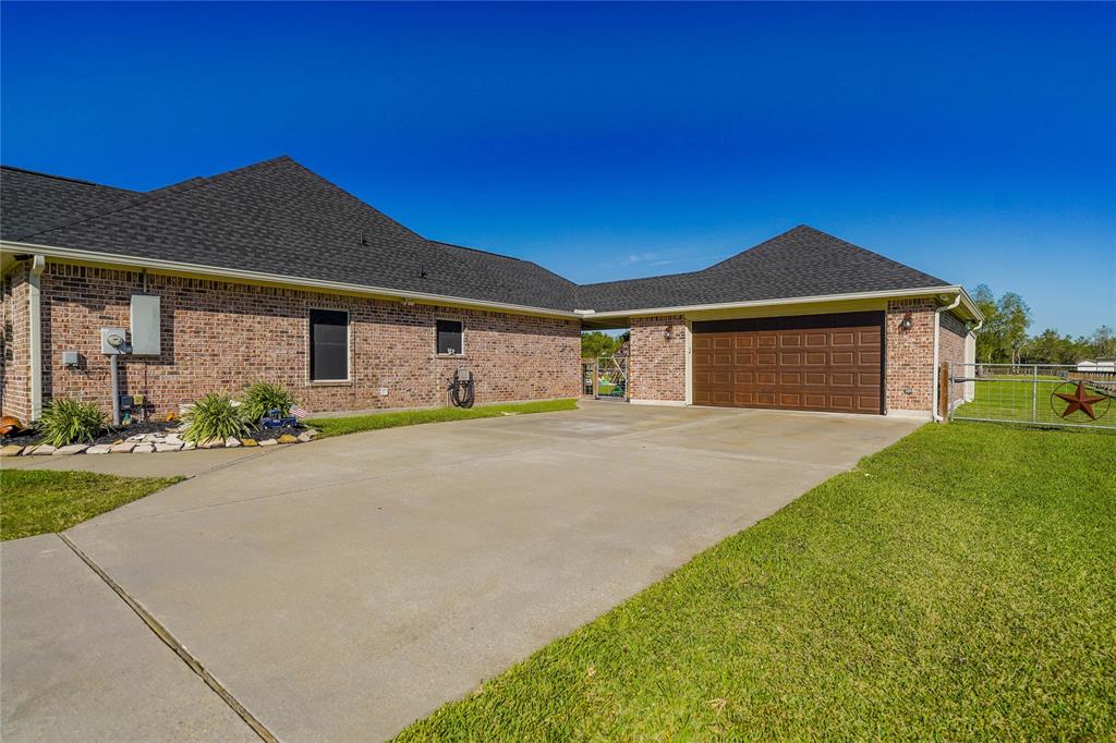 11910 32nd Street, Santa Fe, Texas image 4