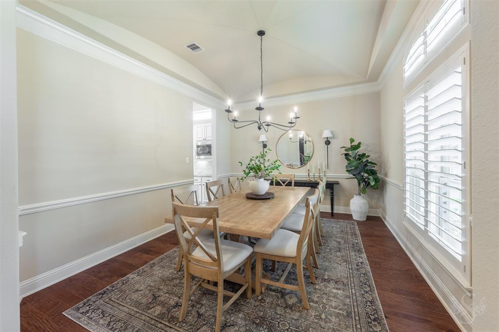 27602 Balcones Heights Boulevard