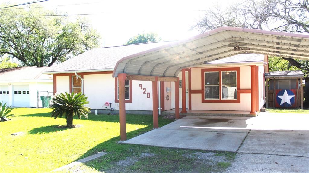920 Maple Street, La Marque, Texas image 1