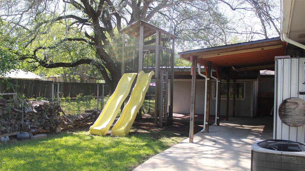 920 Maple Street, La Marque, Texas image 16
