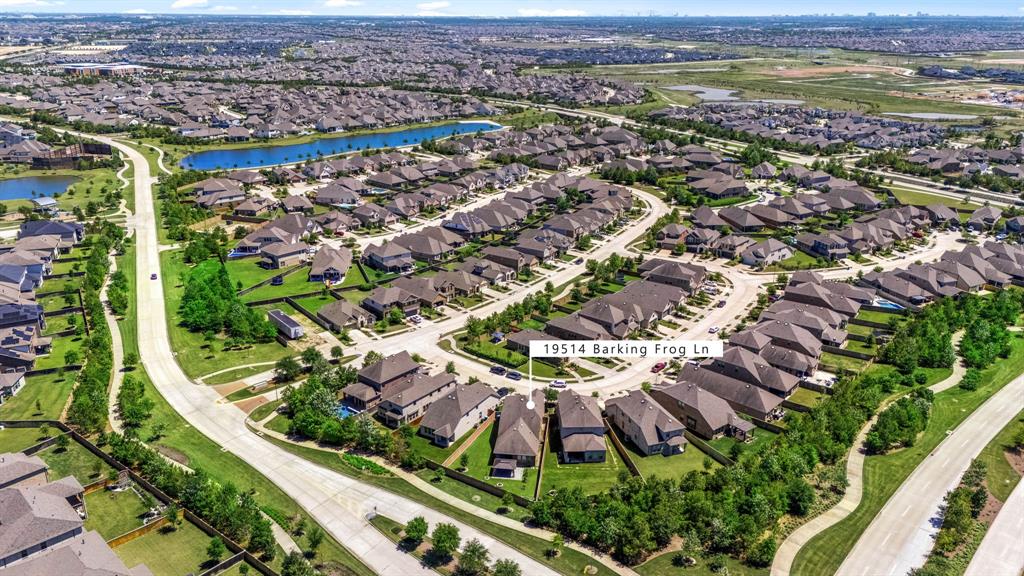 19514 Barking Frog Lane Ln, Cypress, Texas image 37
