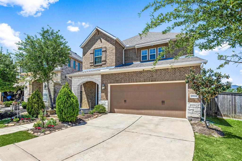 19514 Barking Frog Lane Ln, Cypress, Texas image 2