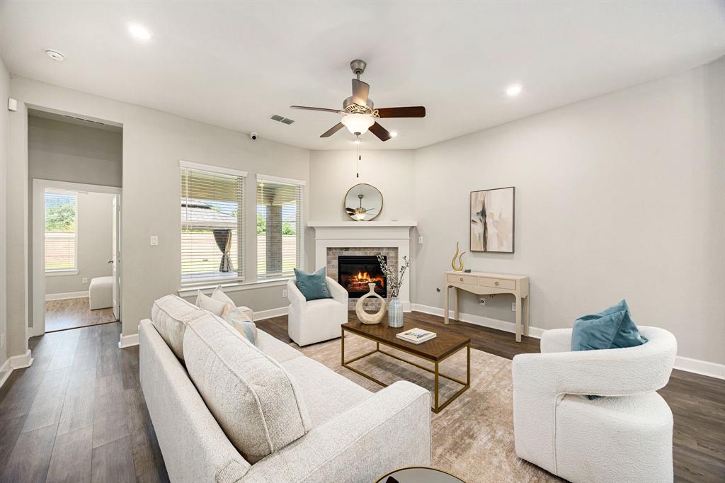 19514 Barking Frog Lane Ln, Cypress, Texas image 5